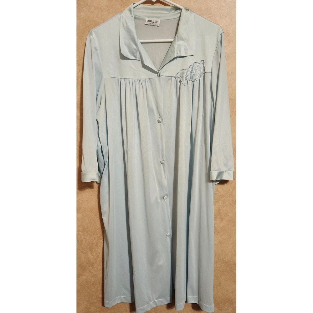 Vintage Lorraine Blue Button Front Robe Floral Embroidered USA Made Large
